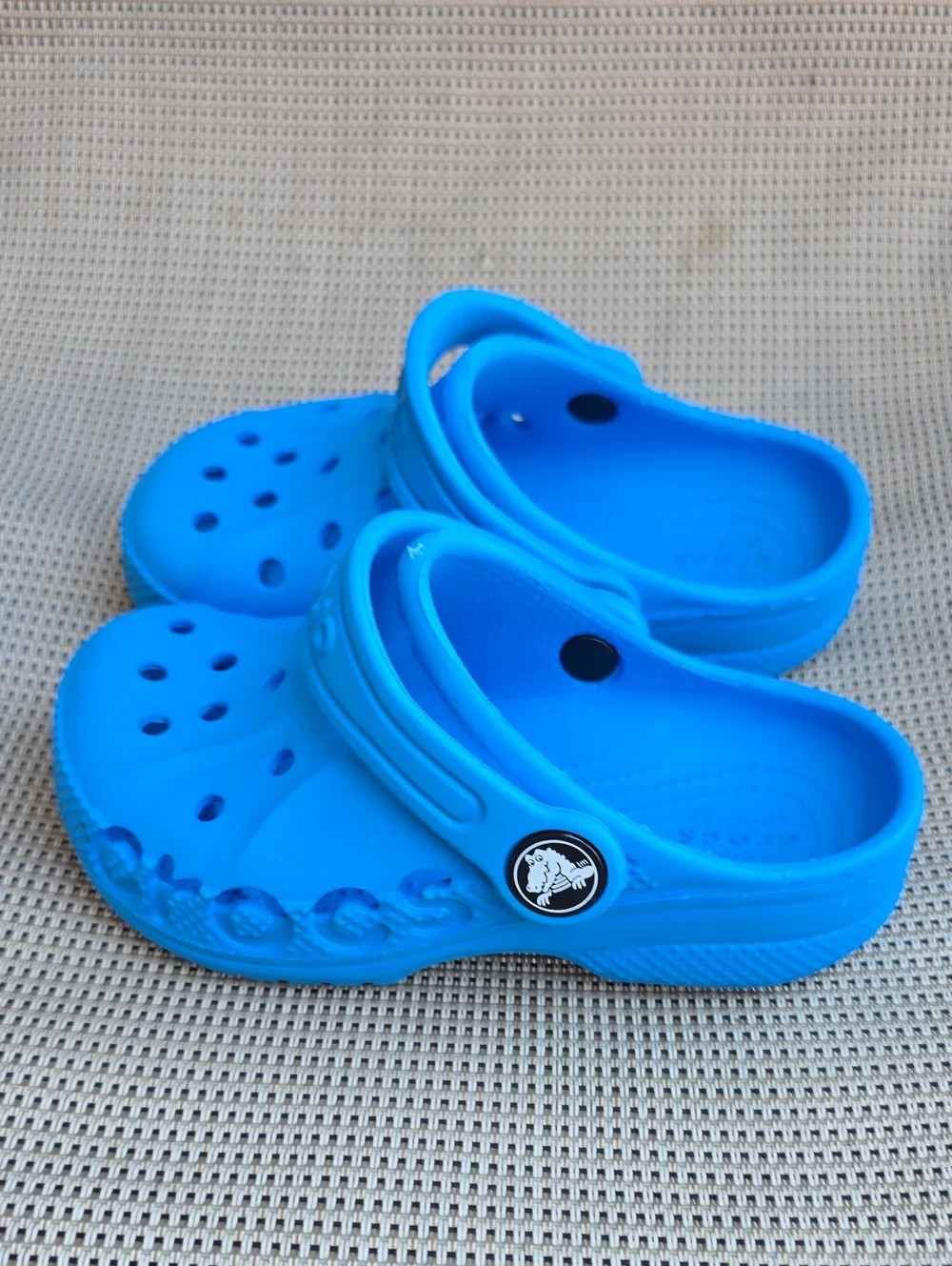 CROCS Kids Clog in Bright Blue